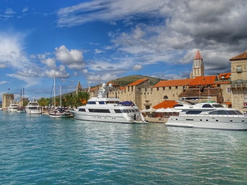 Croatian Villas Rent is specialized for renting of holiday villas in Croatia.