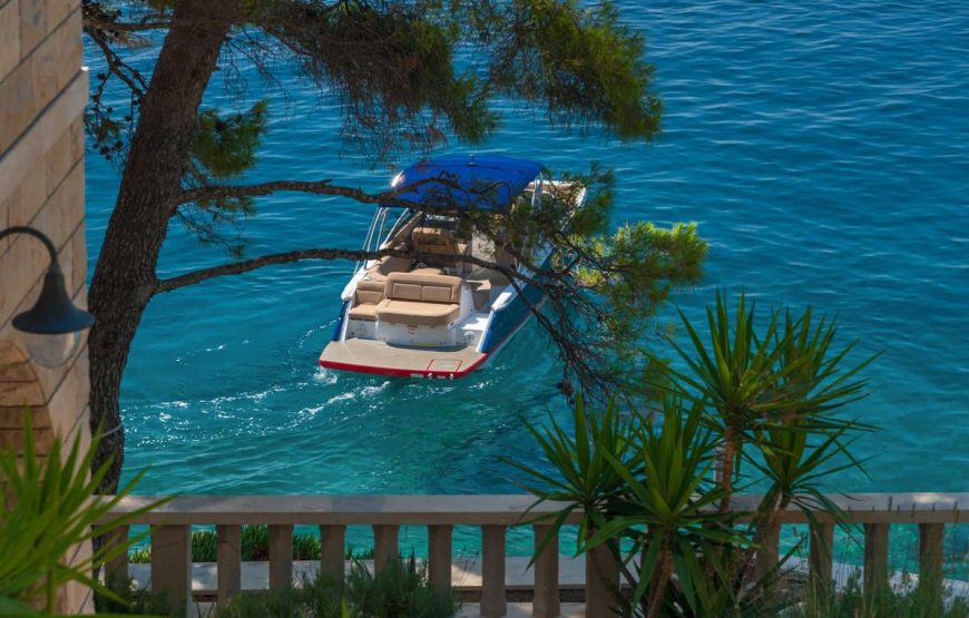 Croatia Brac Luxury Seafront villa for rent