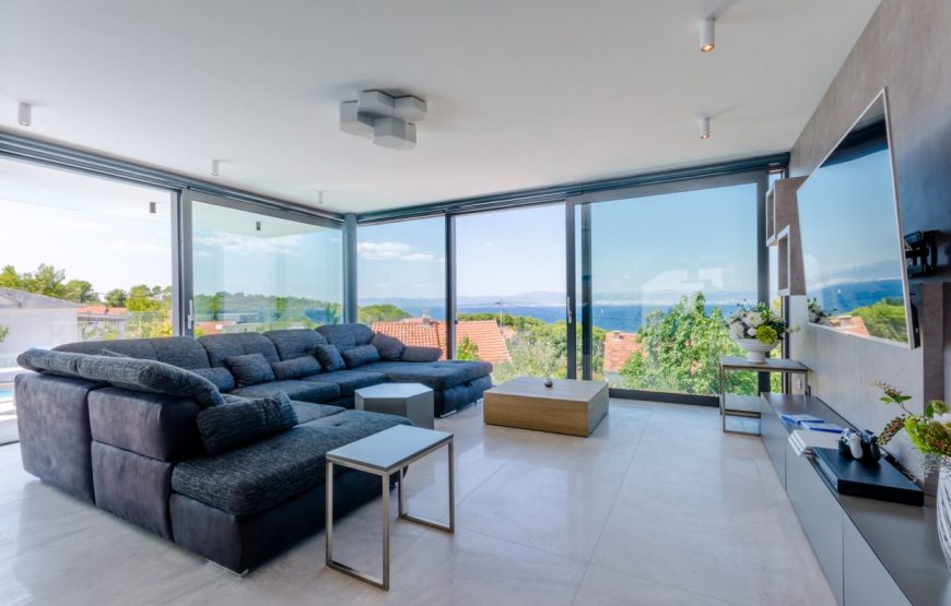 Croatia Brac Sutivan seaside villa for rent