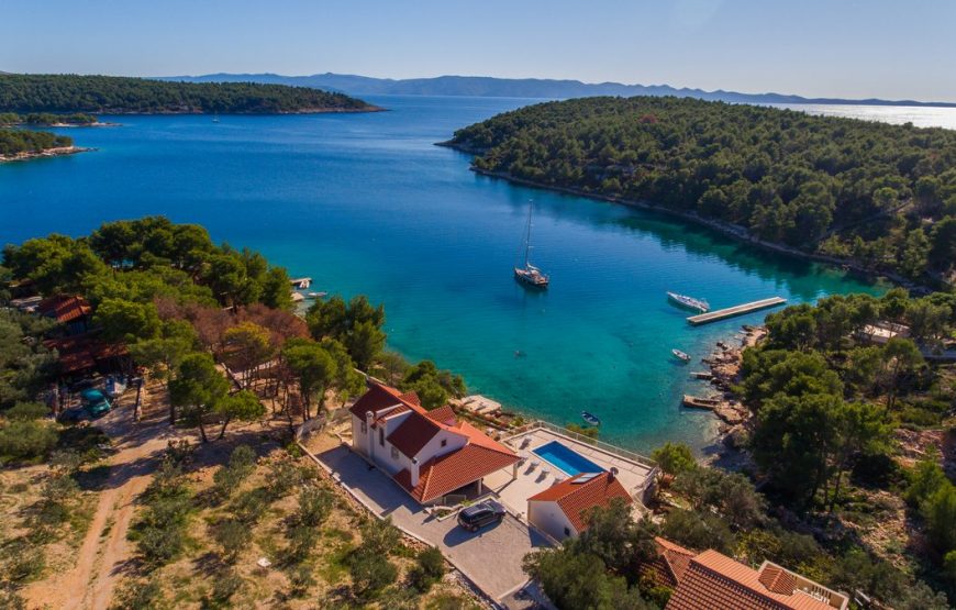 Croatie Île de Brac villa en bord de mer à louer