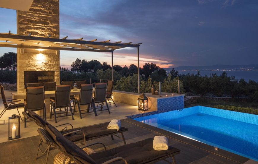 Kroatien Brac Insel moderne Villa zur Miete