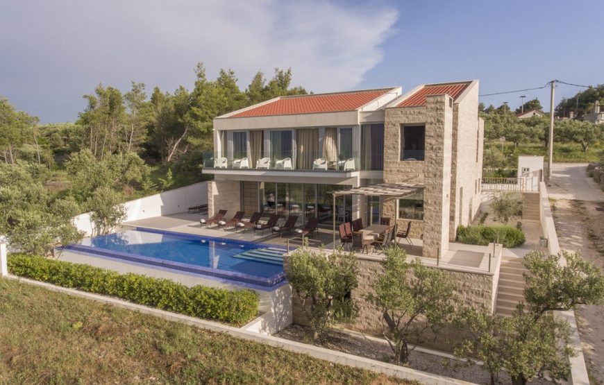 Kroatien Brac Insel moderne Villa zur Miete