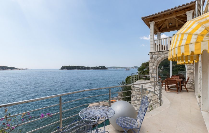 Croatia Dubrovnik Lozica Beachfront villa for rent