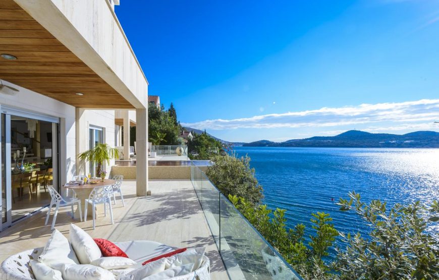 Kroatien Dubrovnik Umgebung Luxusvilla direkt am Meer zur Miete