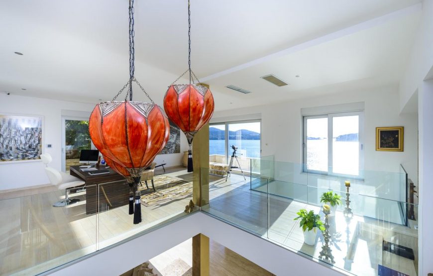 Louer une villa de luxe avec piscine au bord de la mer en région de Dubrovnik