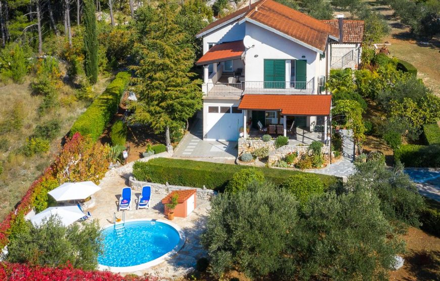Croatia Sibenik Dubrava villa with pool for rent