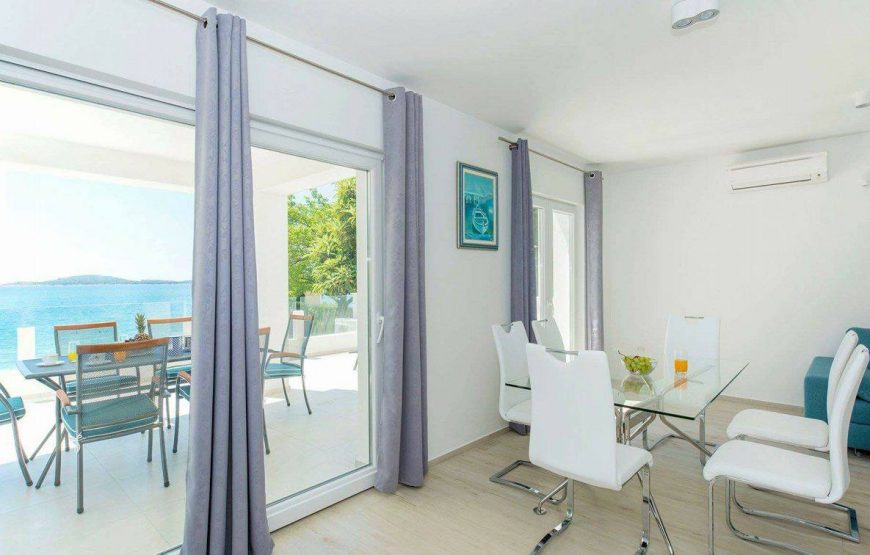 Croatia Sibenik area Beachfront villa for rent