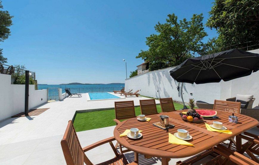 Croatia Sibenik area Beachfront villa for rent