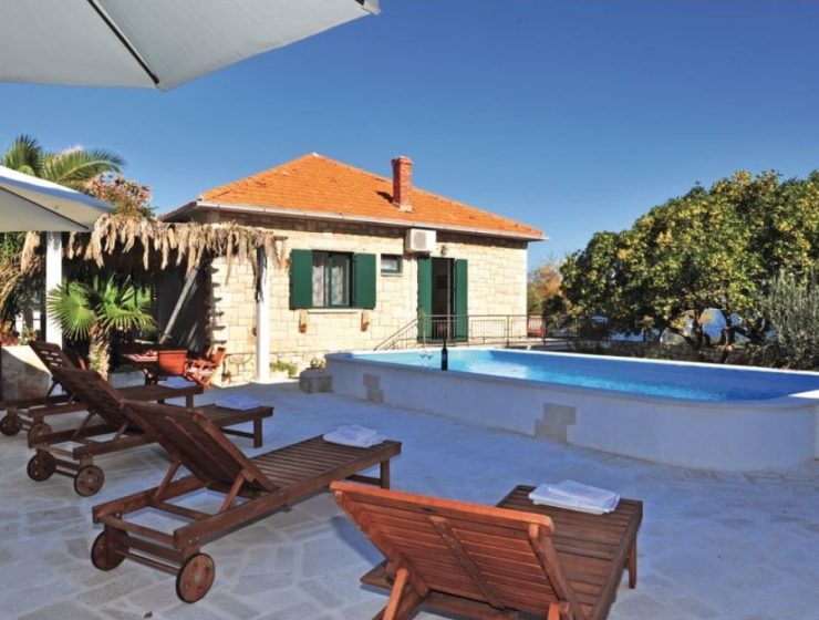 Croatia Brac Beach house with pool for rent