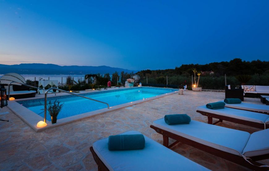 Croatia Brac Island Beachfront villa for rent