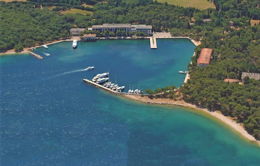 Croatia Brijuni Exclusive Waterfront villa rent