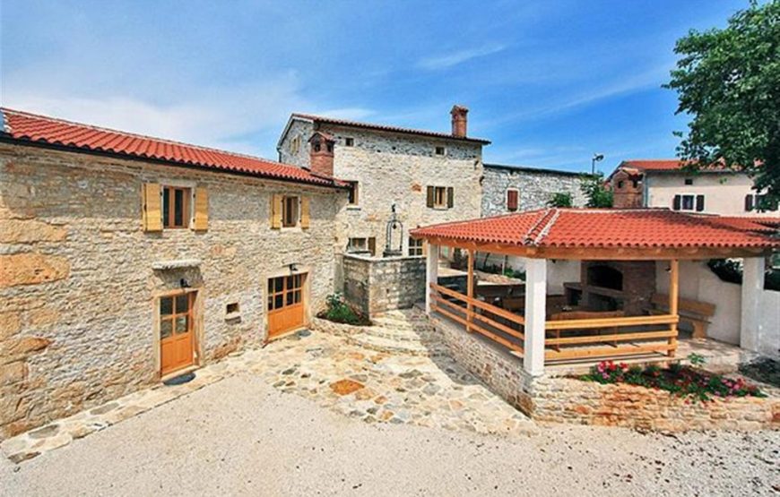 Croatia Istria Large Stone villa with pool rent