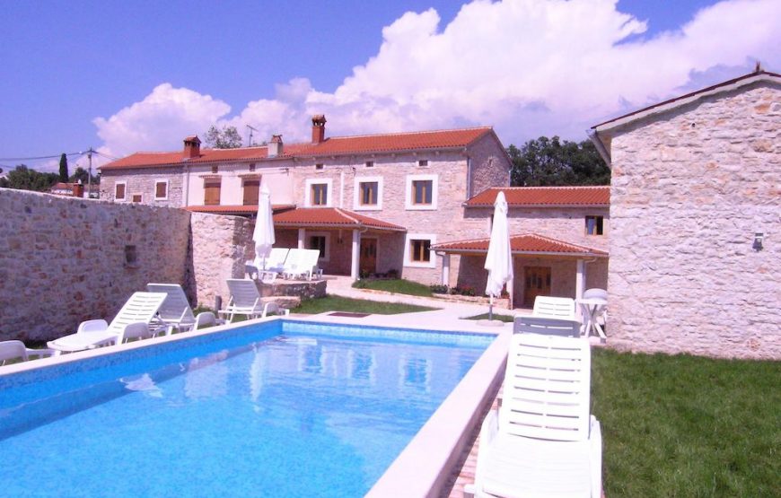 Croatia Istria Large villa with pool for rent