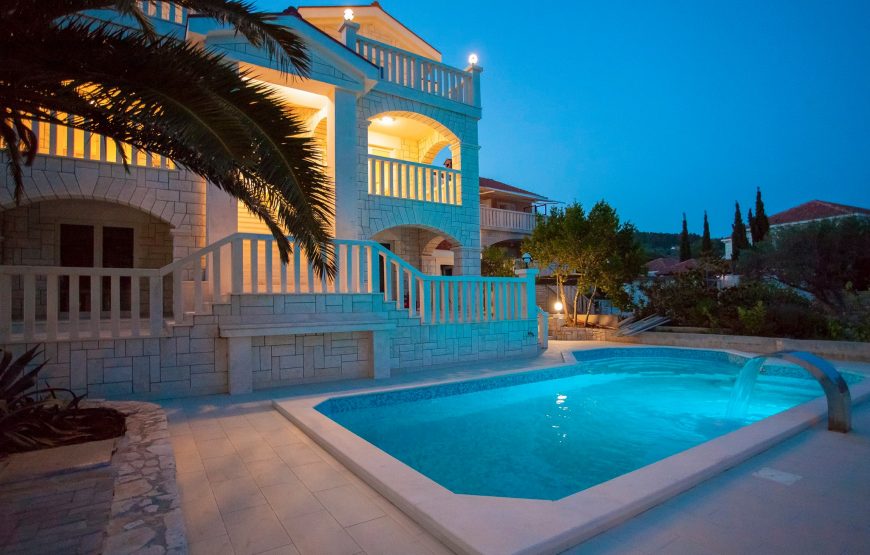 Croatia Korcula Beachfront Apartment villa with pool