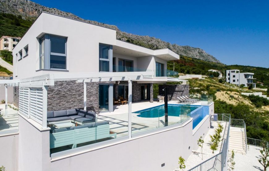 Croatia Omis area Luxury sea view villa for rent