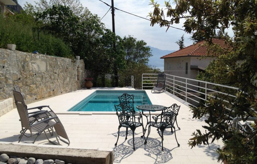 Croatia Omis villa with pool for rent