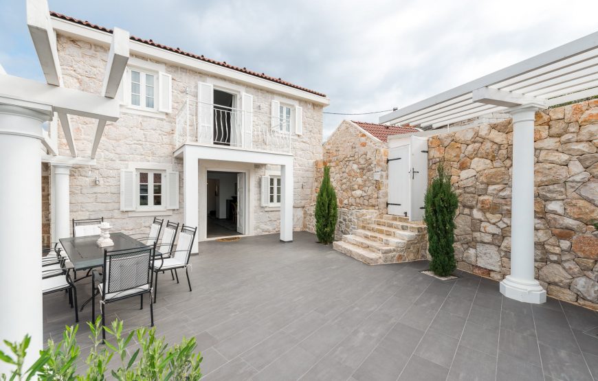 Croatia Trogir Drvenik Mali Sea view villa for rent