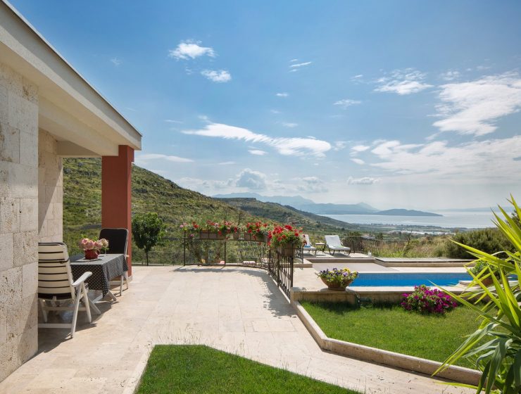 Croatia Trogir Seaview Villa Rent with pool and olives