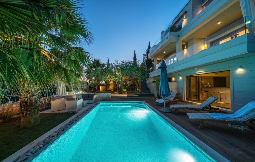 Croatia Trogir area Luxury waterfront villa for rent