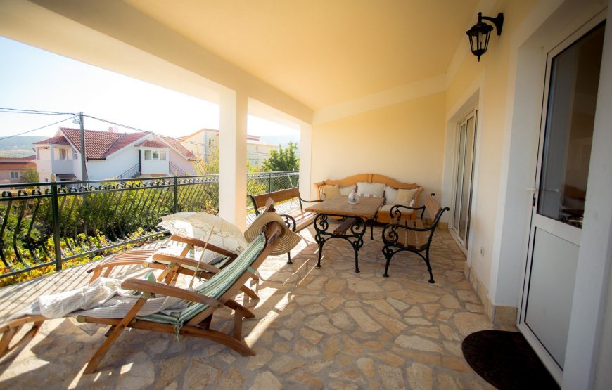Croatia Trogir area Villa with garden for rent