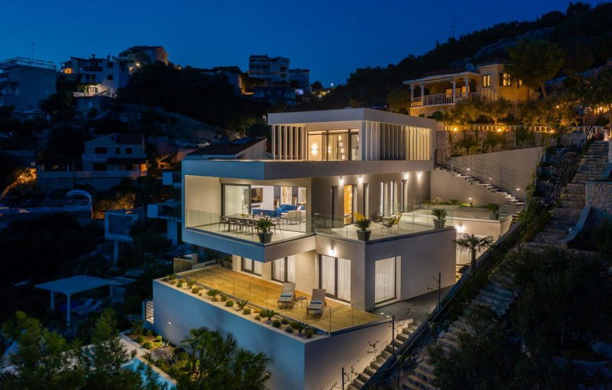 Croatia Trogir area Waterfront villa for rent