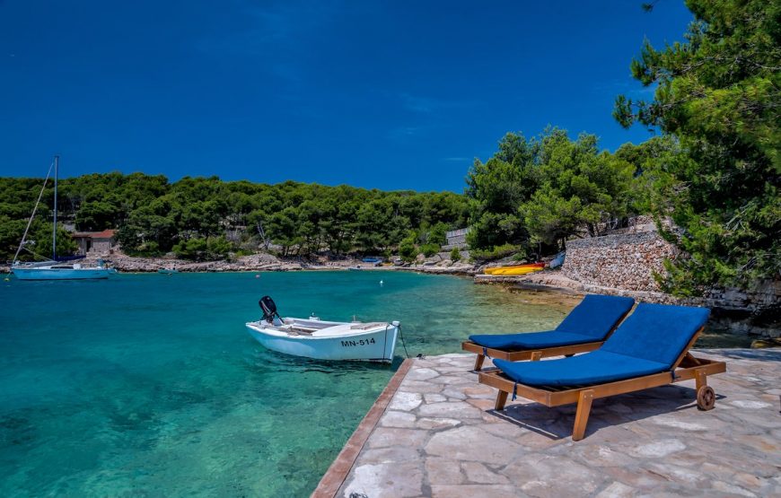 Croatia island Brac Beachfront Stone villa for rent