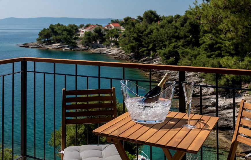 Croatia island Brac Sumartin Seafront villa for rent