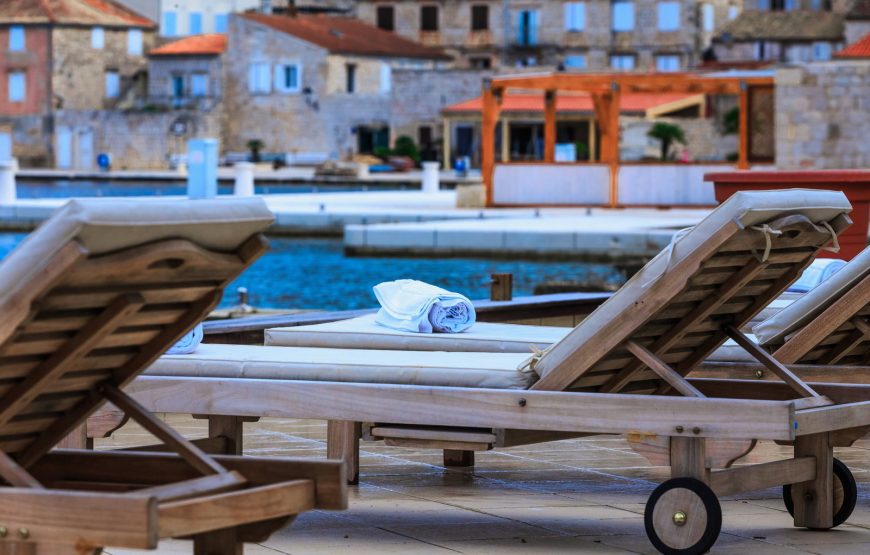 Croatia island Vis Waterfront villa rent