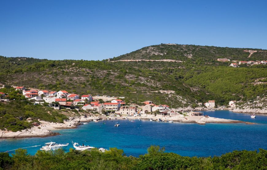 Croatia island Vis sea view villa with pool rent