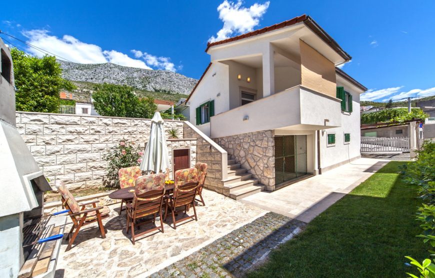 Croatia Split area villa with pool rent