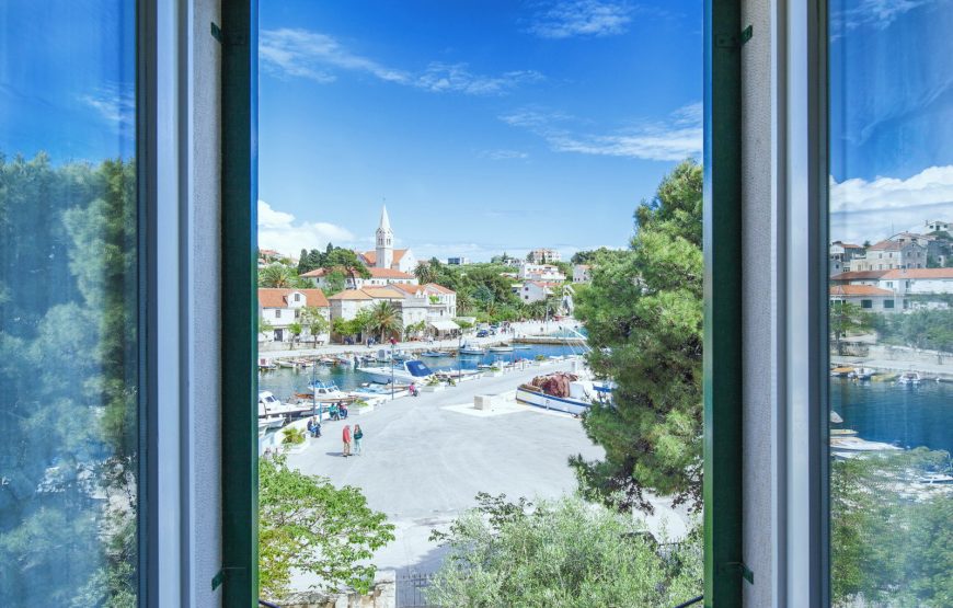 Croatia island Brac seafront villa rent