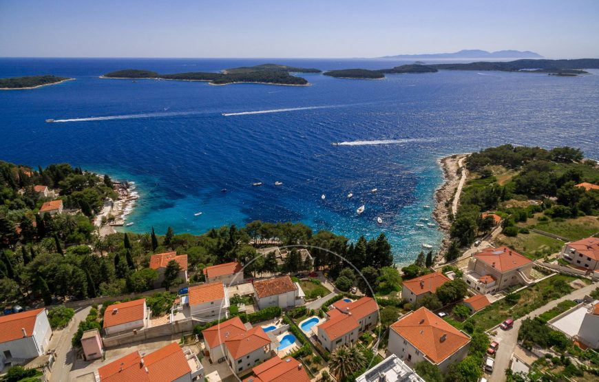 Croatia island Hvar villa with pool by the sea for rent