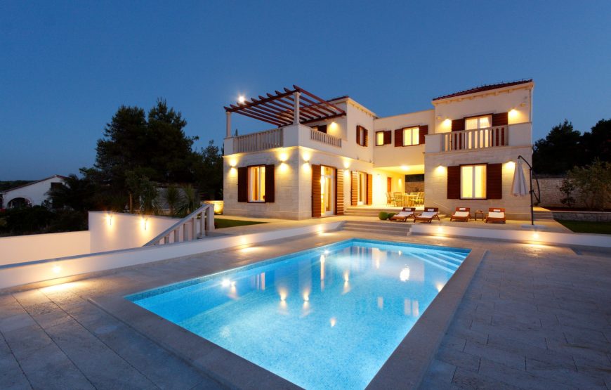 Croatia Brac Splitska charming villa with pool rent
