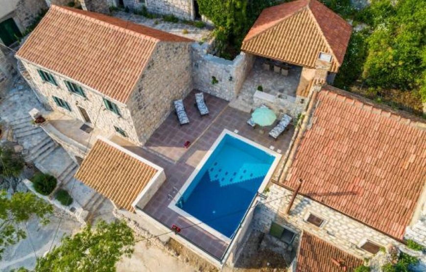Croatia Cavtat area stone villa with pool rent
