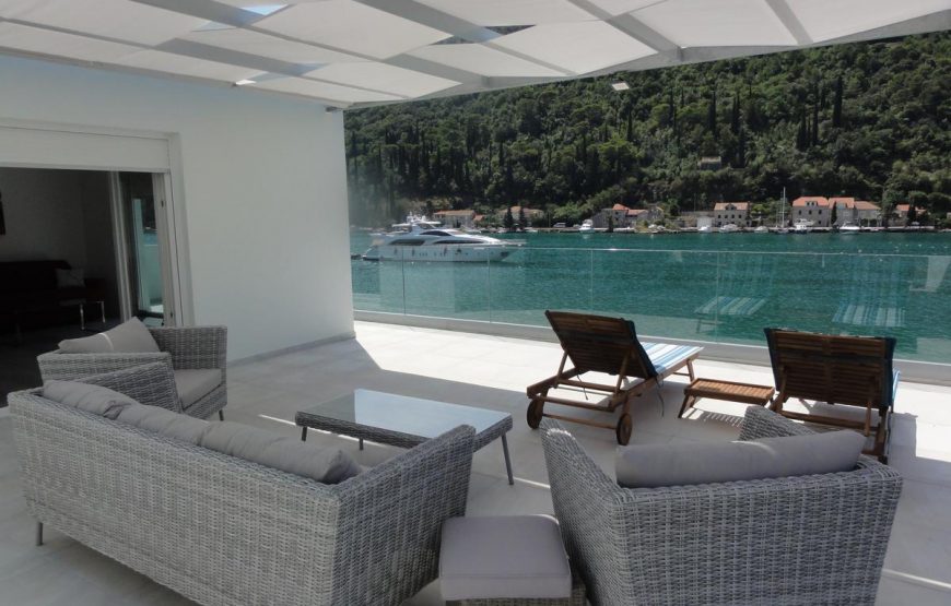 Croatia Dubrovnik Mokosica Waterfront villa for rent