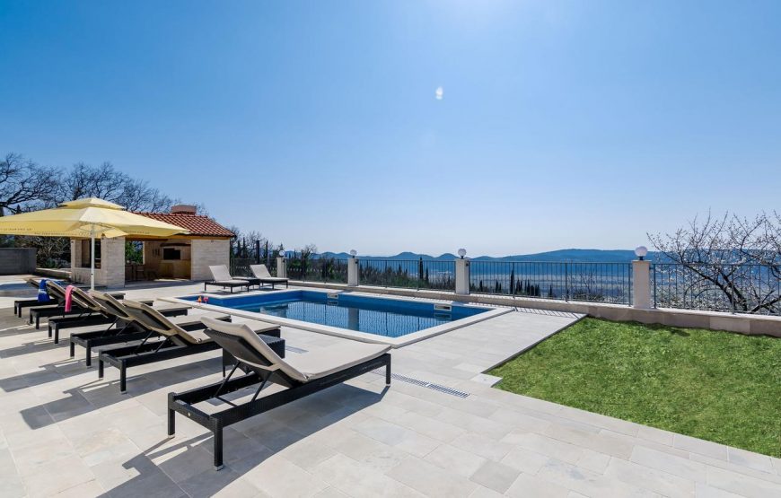 Croatia Dubrovnik area Family Villa in nature with pool rent