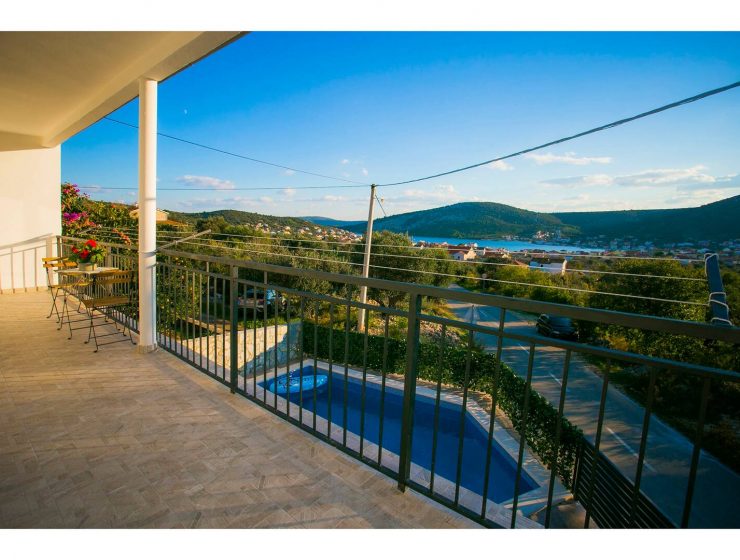Croatia Trogir Vinisce sea view villa with pool rent
