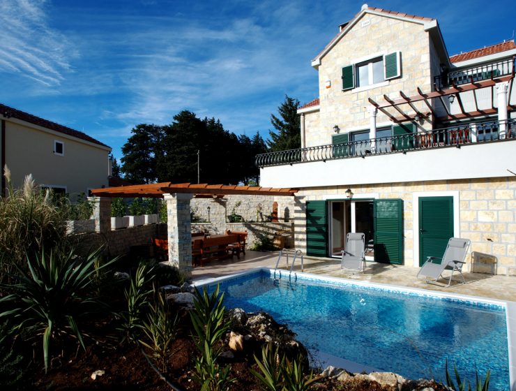 Croatia island Brac Praznica Stone villa with pool rent