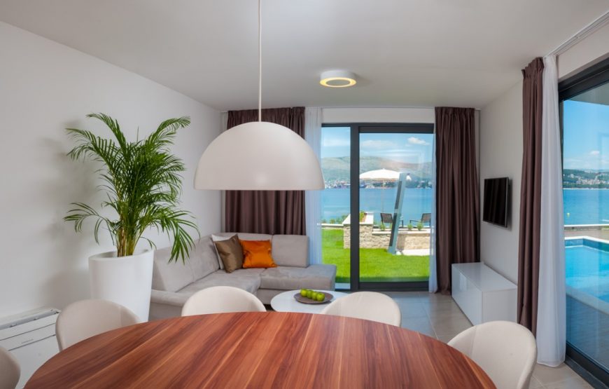 Croatia Ciovo Luxurious Modern villa with pool for rent