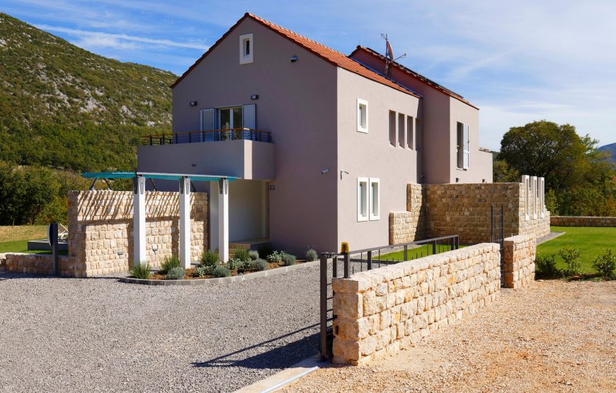 Croatia Makarska Riviera secluded villa for rent
