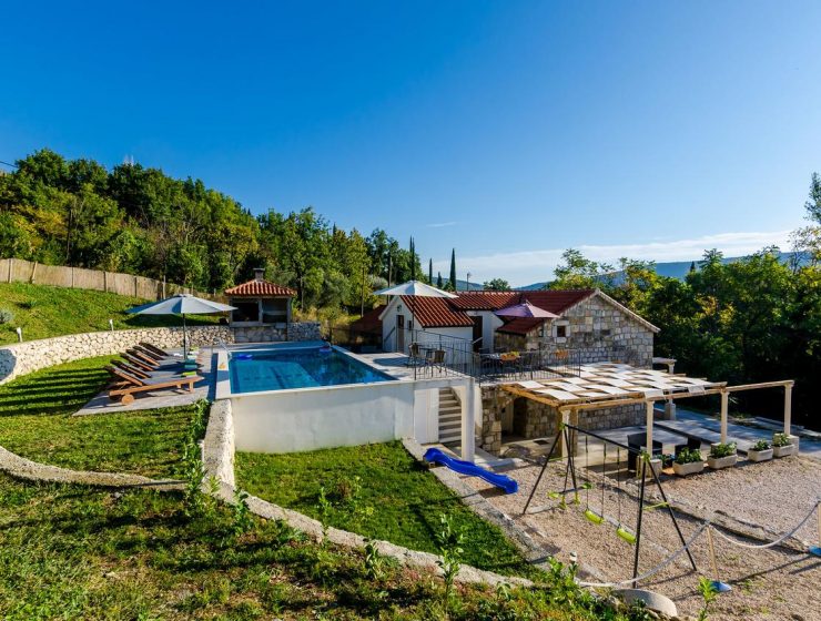 Croatia Cavtat area Stone villa with mountain views rent