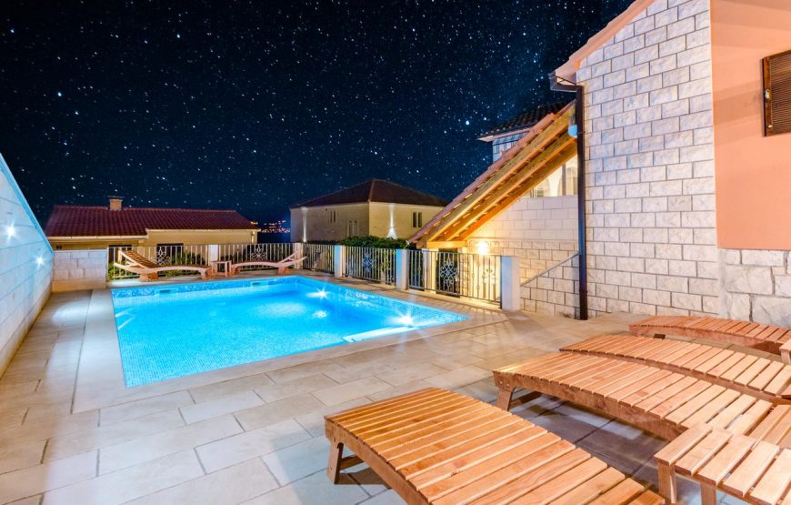 Croatia island Brac Sea view Pool villa for rent
